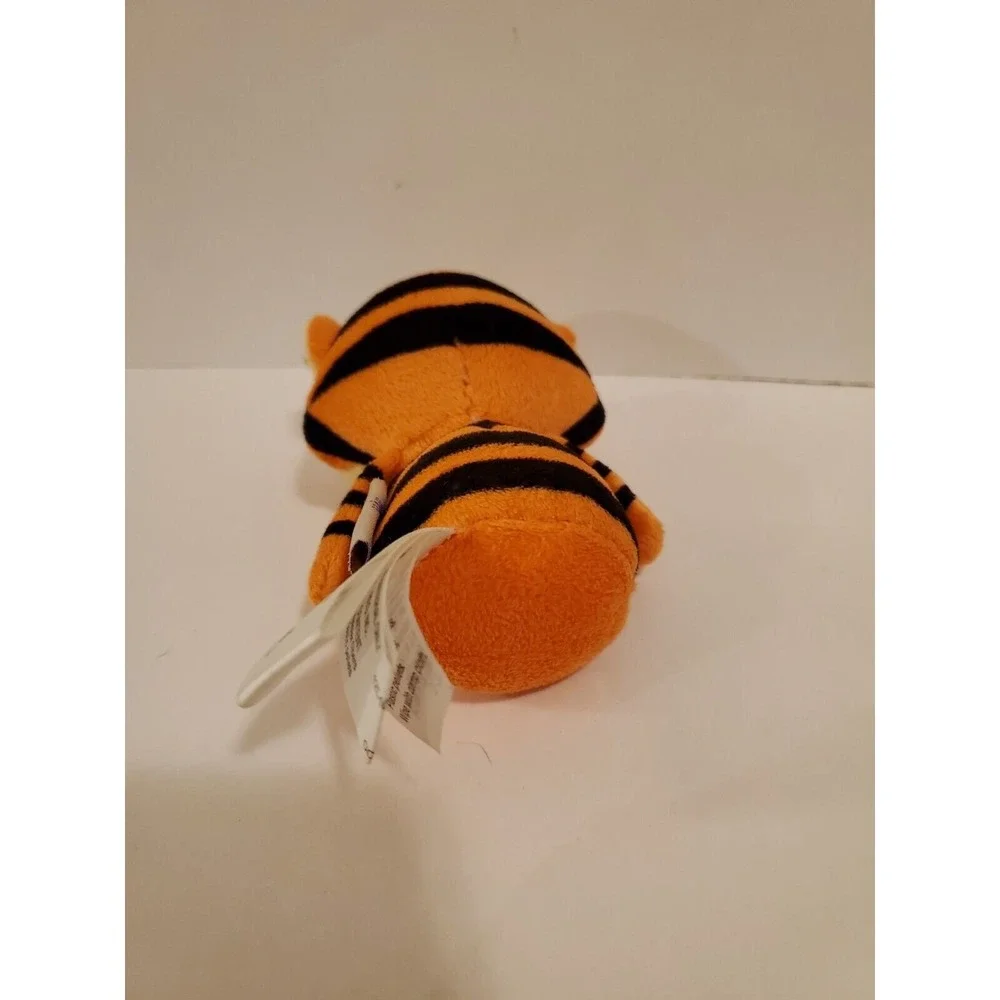 Hallmark Winnie the Pooh BABY‎ TIGGER 3-4
